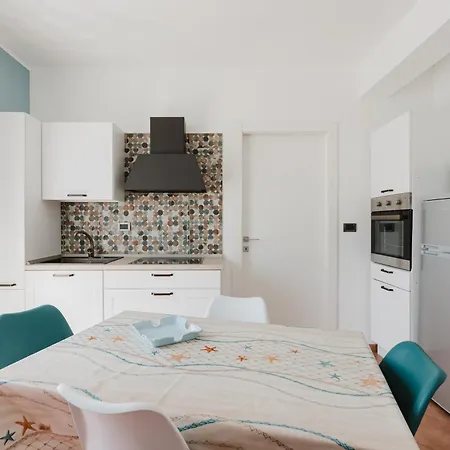 Kairos Apartment *